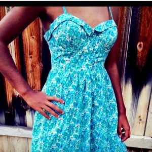 Jessica Simpson dress